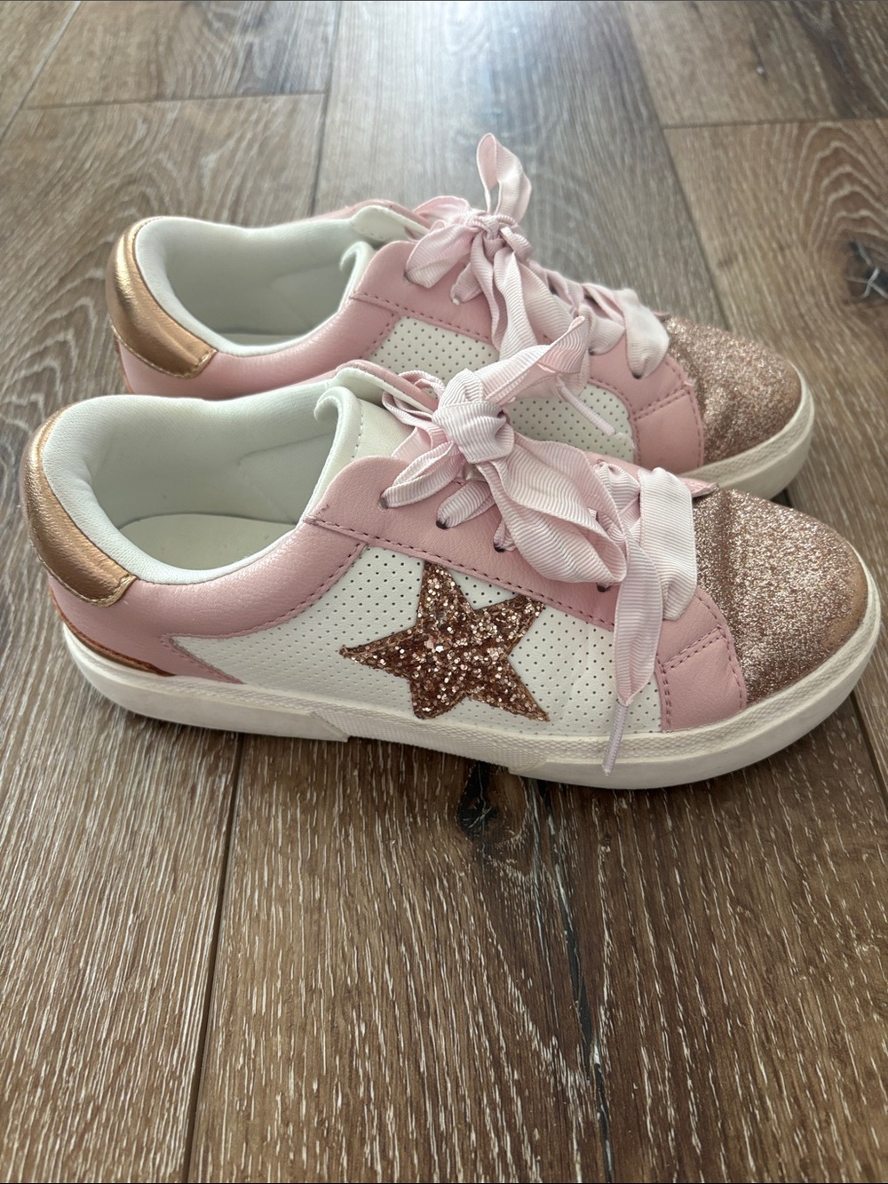 Art Class Kids' Pink Glitter & White Sneakers